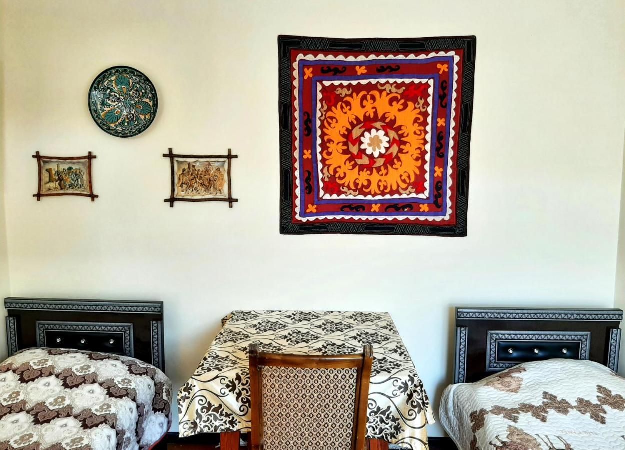 Art Guest House USTO Boukhara Extérieur photo